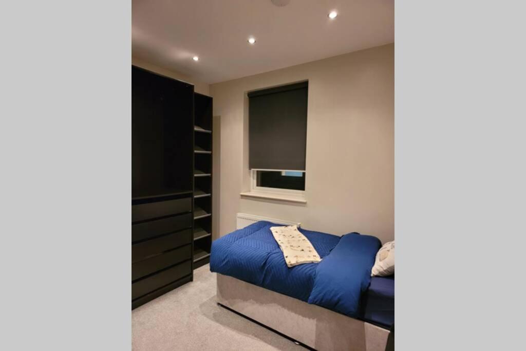 Contemporary 3 Bed Apartment In Hendon Central. Luaran gambar