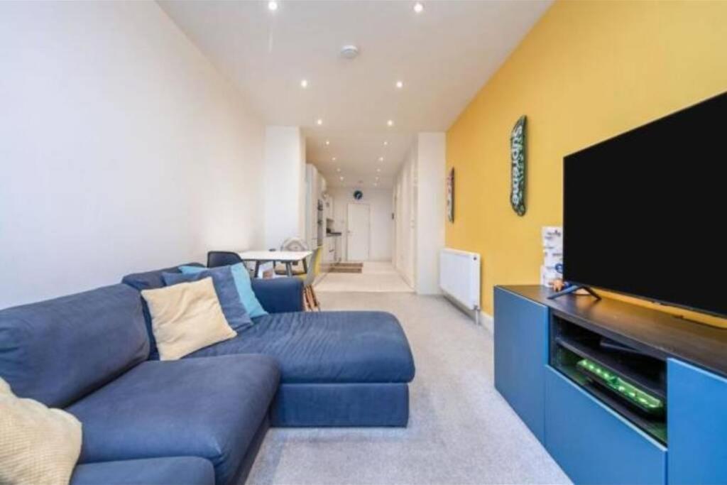 Contemporary 3 Bed Apartment In Hendon Central. Luaran gambar